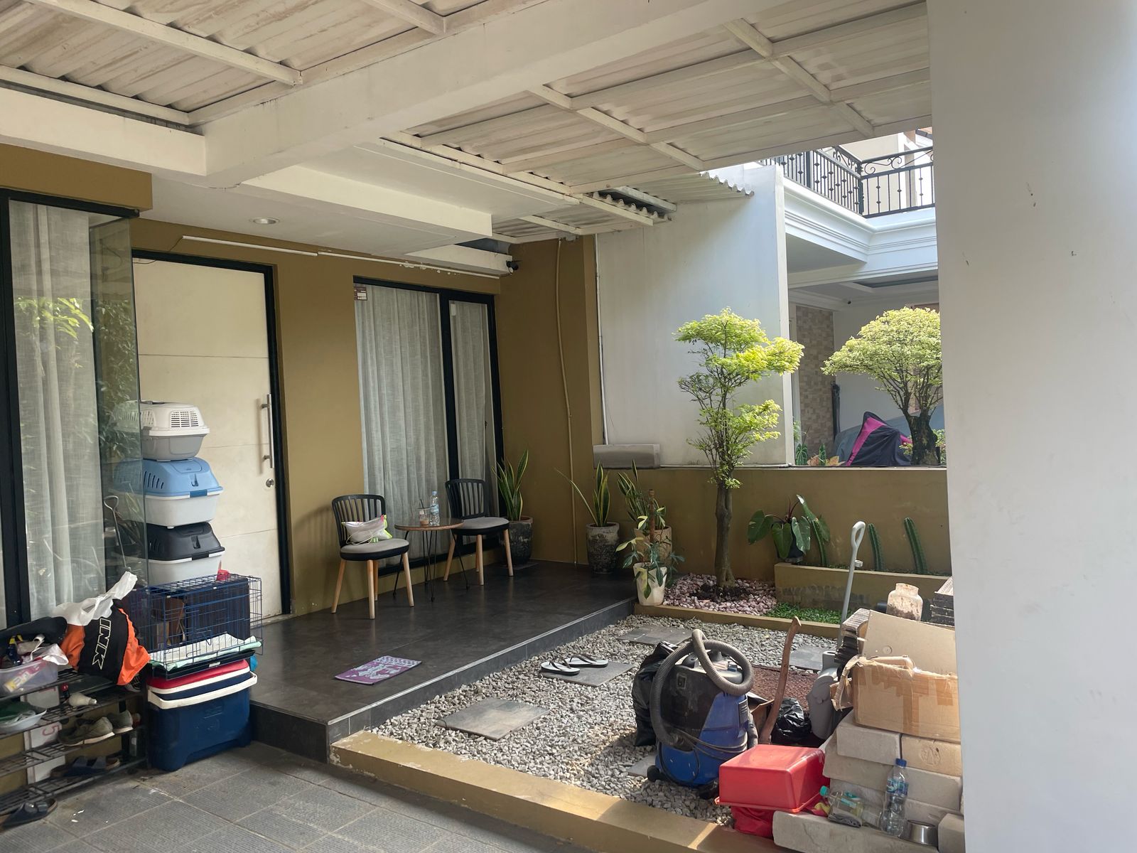 Rumah Semi Furnished Di Jual di Grand Taruma Karawang